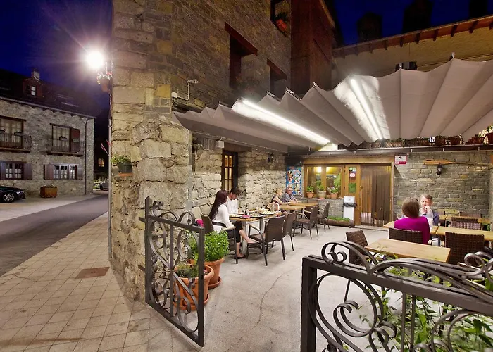 L'auet Hotel *